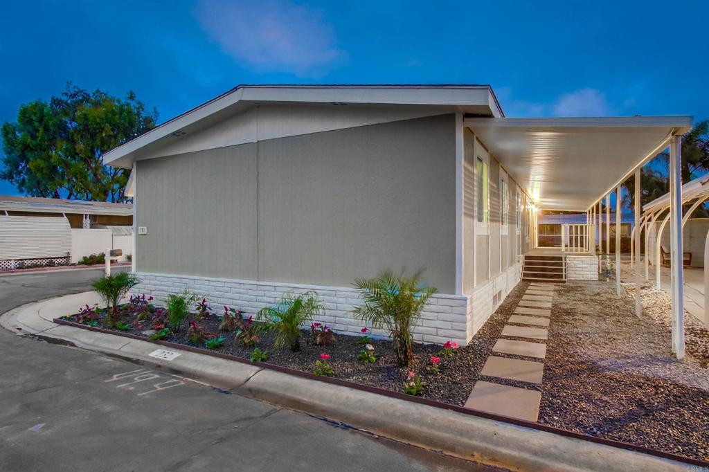 276 N EL CAMINO REAL 232