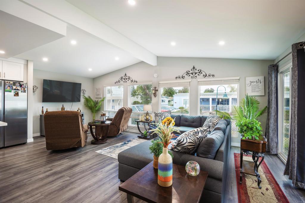 276 N EL CAMINO REAL 232