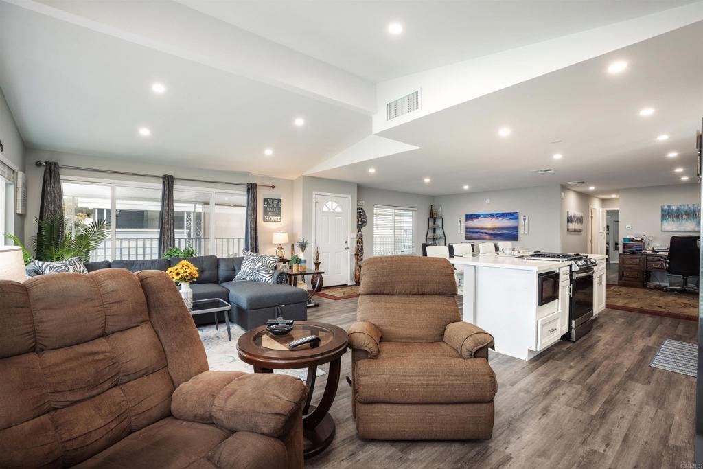 276 N EL CAMINO REAL 232