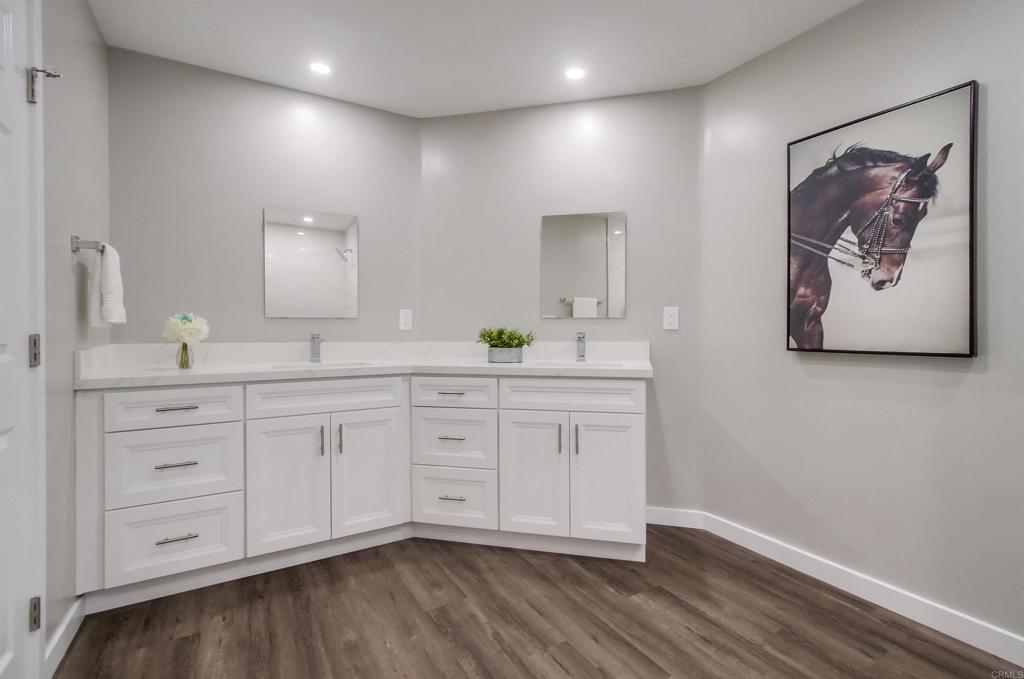 276 N EL CAMINO REAL 232