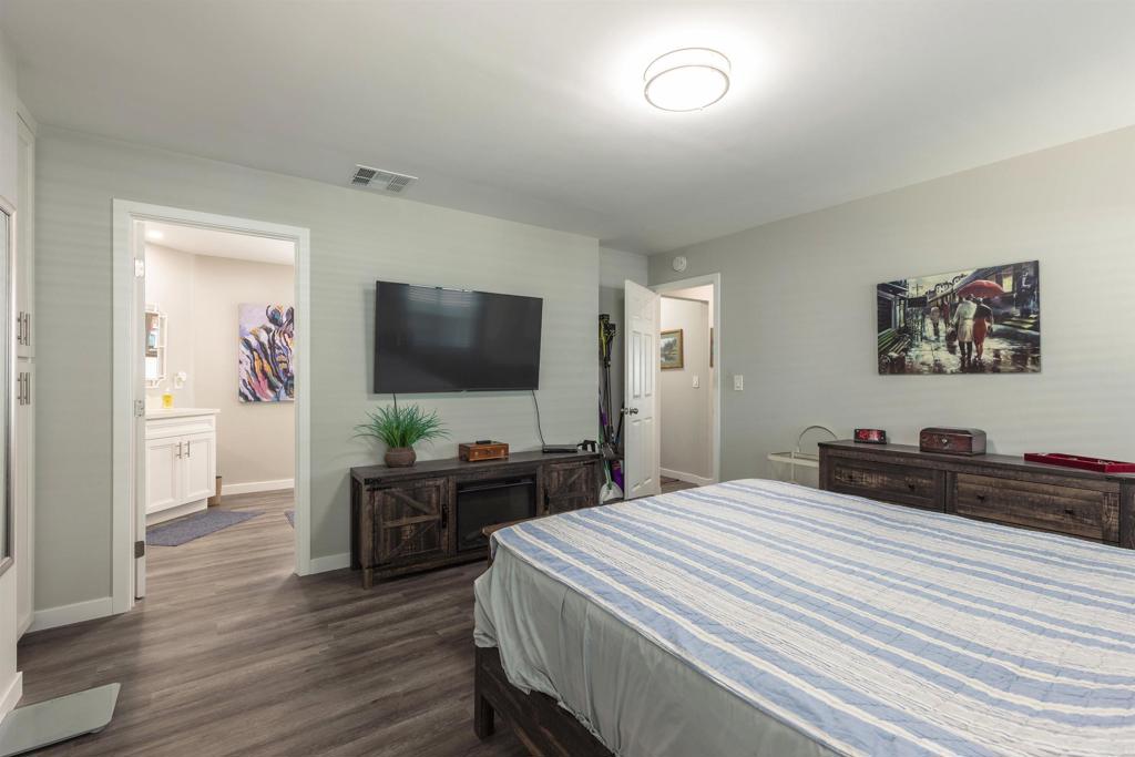 276 N EL CAMINO REAL 232