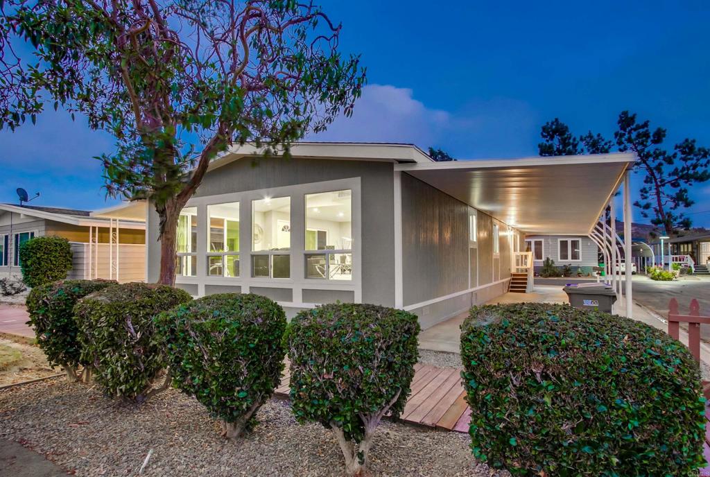 276 N EL CAMINO REAL 232