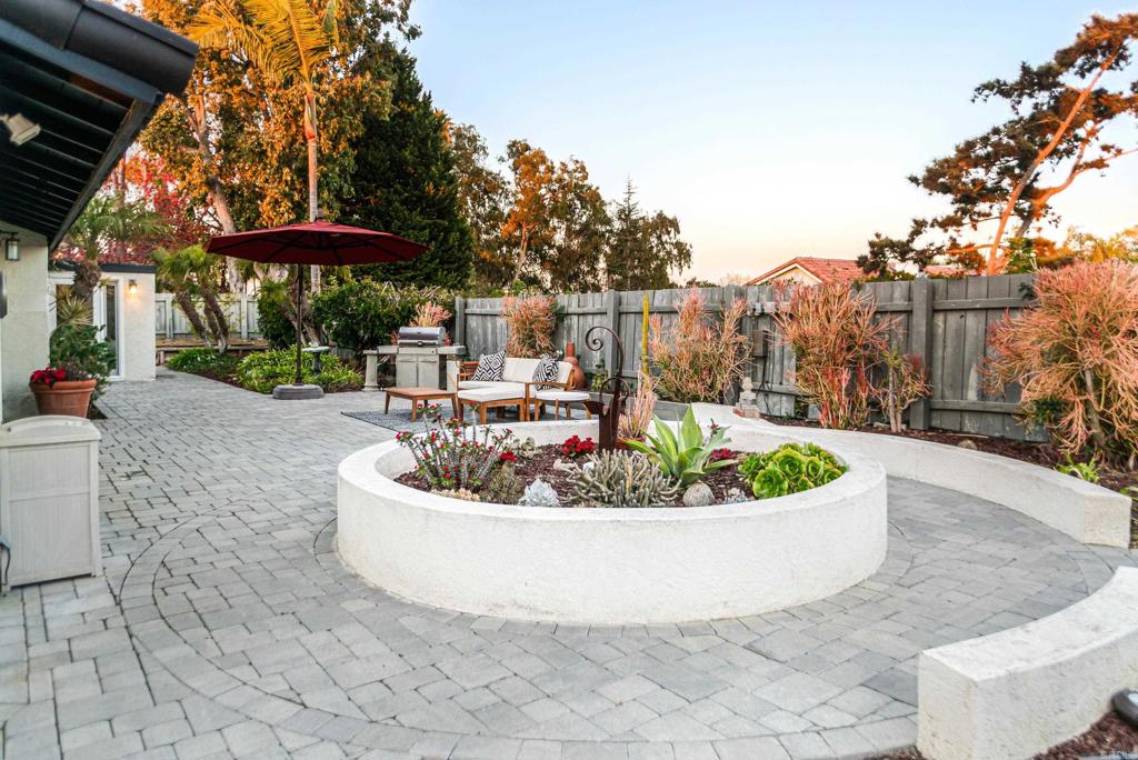 1045 Passiflora Avenue