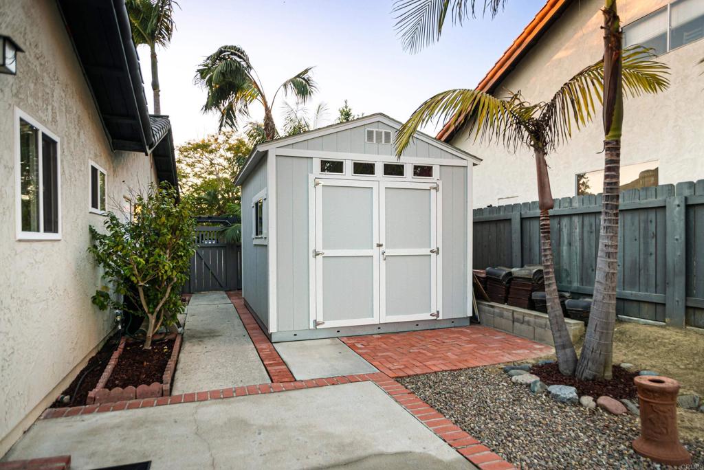 1045 Passiflora Avenue