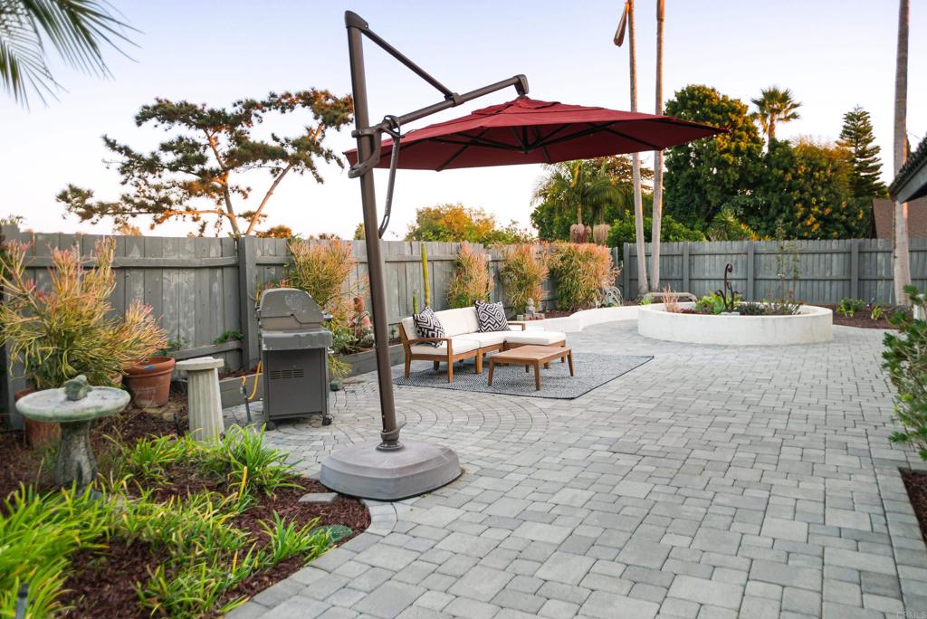 1045 Passiflora Avenue