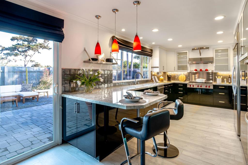 1045 Passiflora Avenue