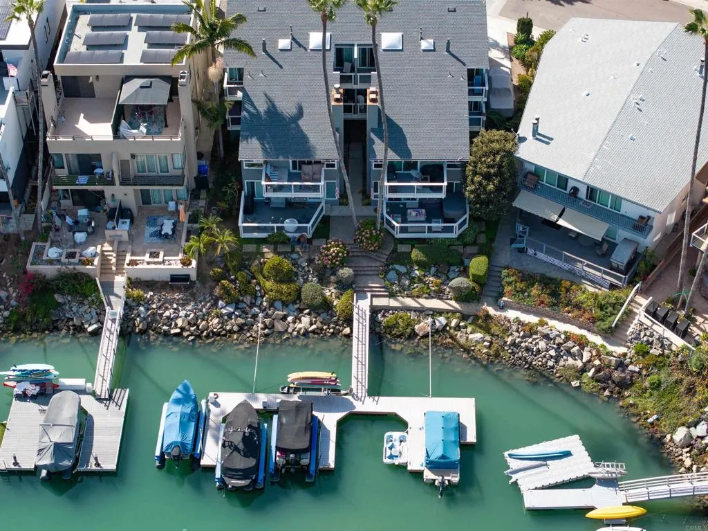 4553 Cove Dr Unit 2
