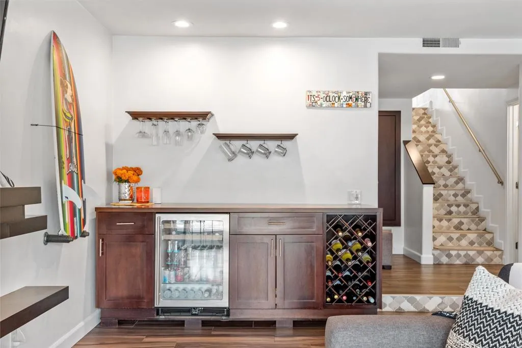 4553 Cove Dr Unit 2