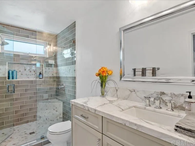 4553 Cove Dr Unit 2