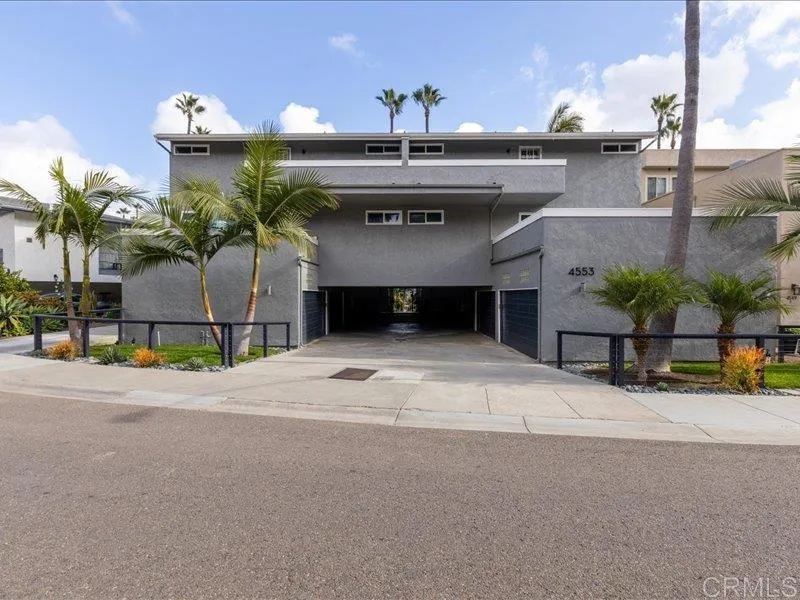 4553 Cove Dr Unit 2