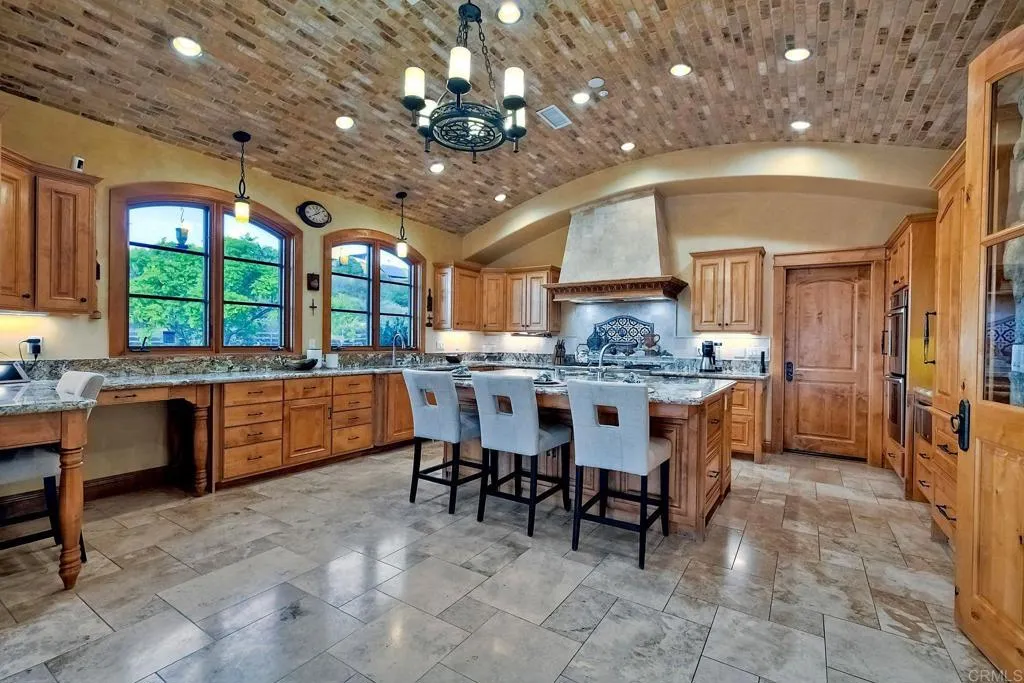 27119 Calle De Encinas Ct