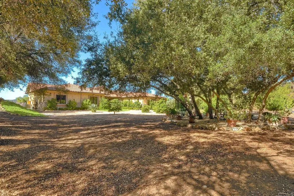27119 Calle De Encinas Ct