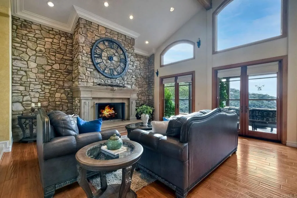 27119 Calle De Encinas Ct