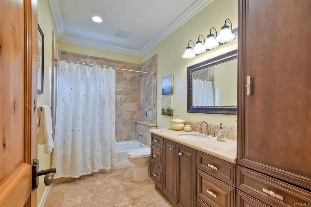 27119 Calle De Encinas Ct