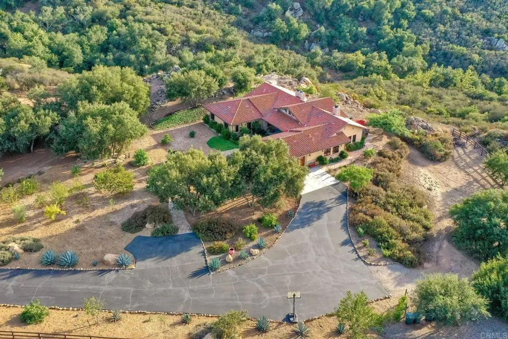 27119 Calle De Encinas Ct