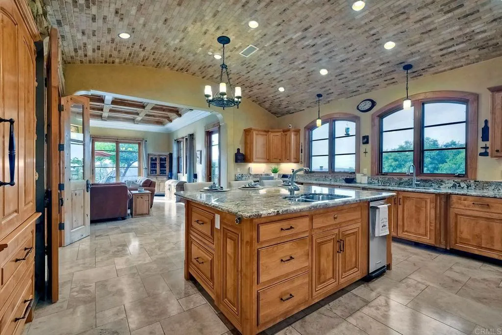 27119 Calle De Encinas Ct