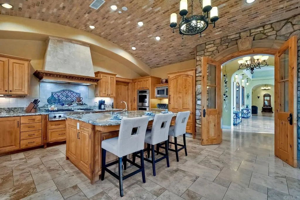 27119 Calle De Encinas Ct