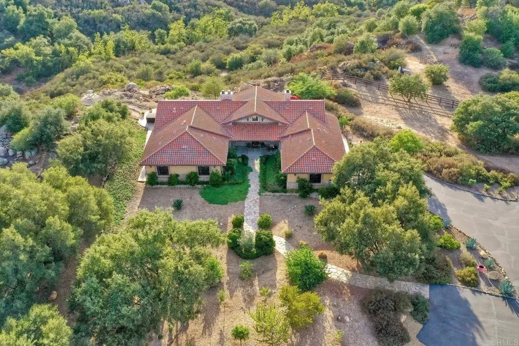 27119 Calle De Encinas Ct