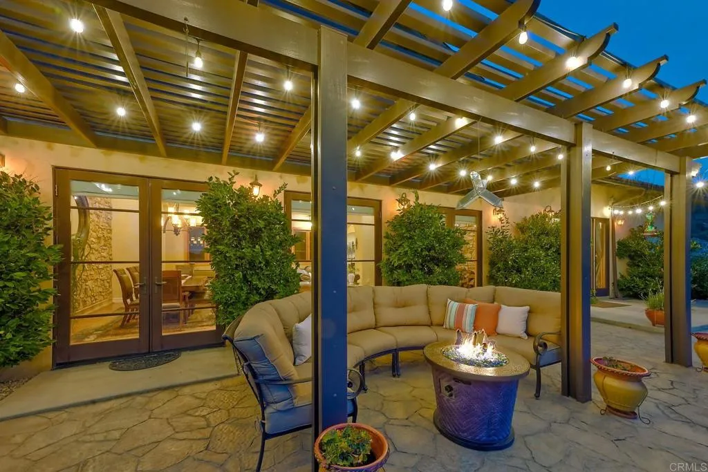 27119 Calle De Encinas Ct