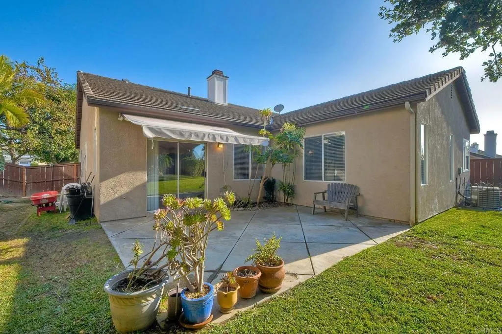 803 El Caballo Dr