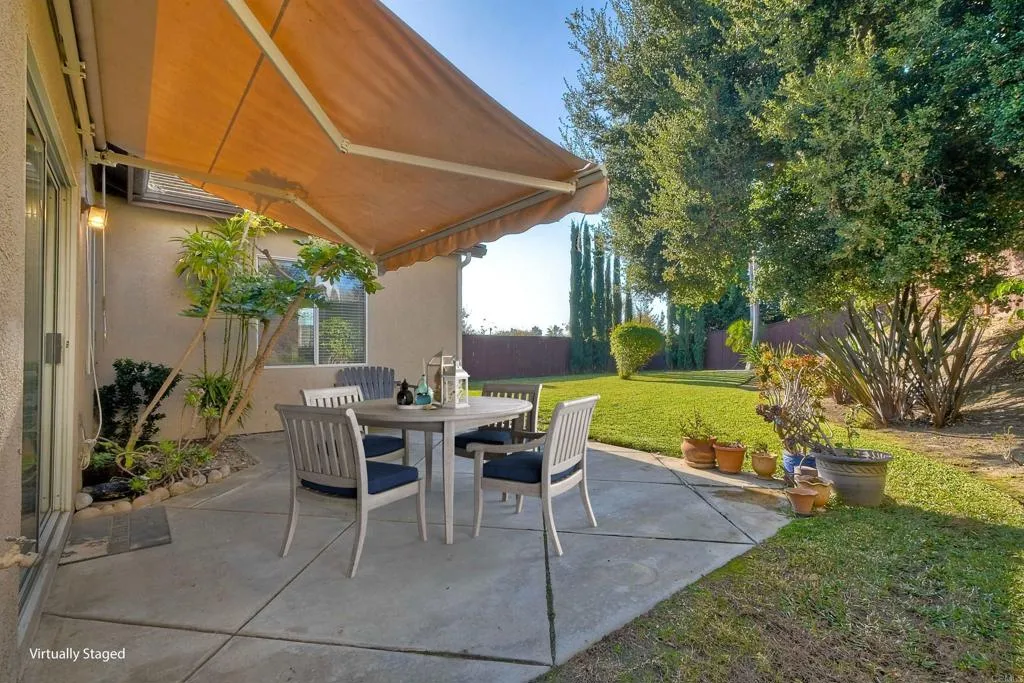 803 El Caballo Dr