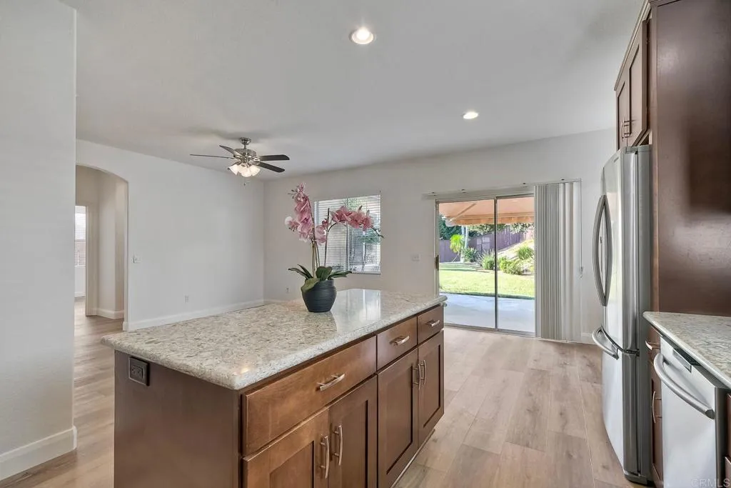 803 El Caballo Dr