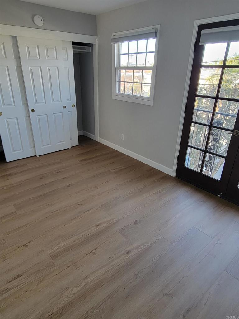 1263 Robinson Avenue 12