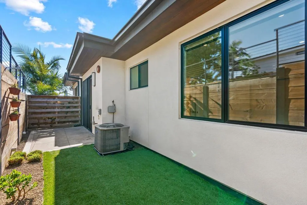 638 Valley Avenue