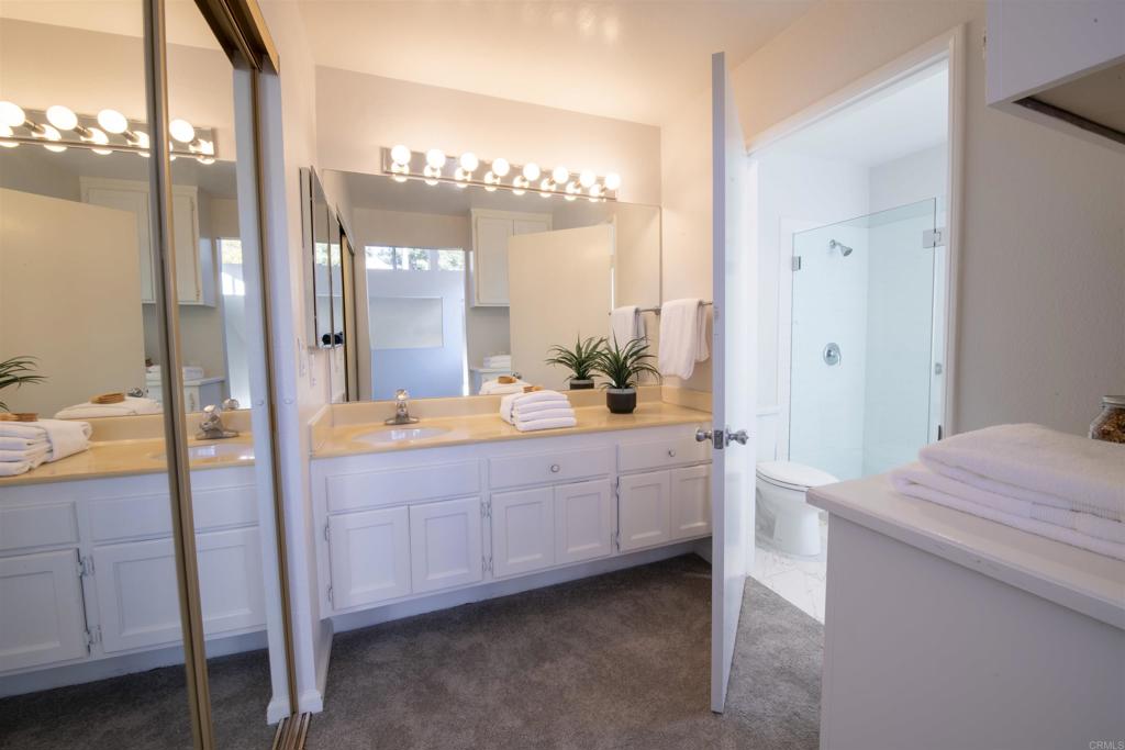 6263 Caminito Carrena