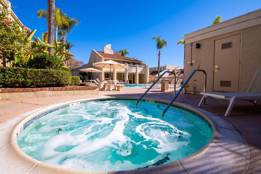 6263 Caminito Carrena