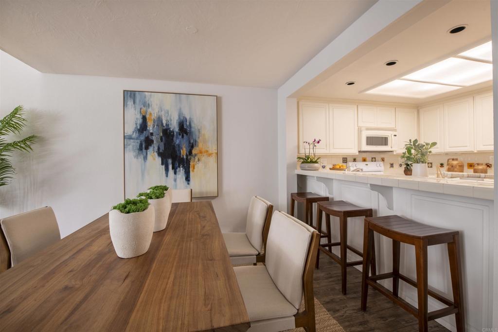 6263 Caminito Carrena