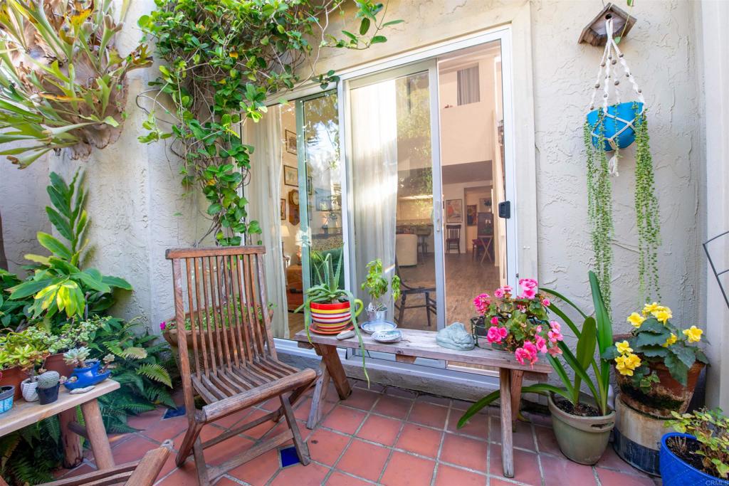 6263 Caminito Carrena