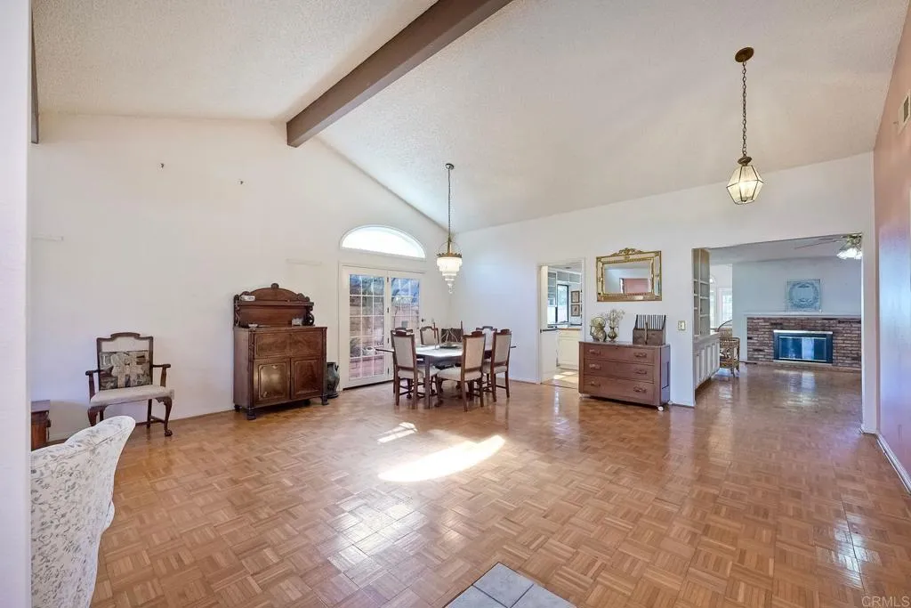 3985 Syme Drive