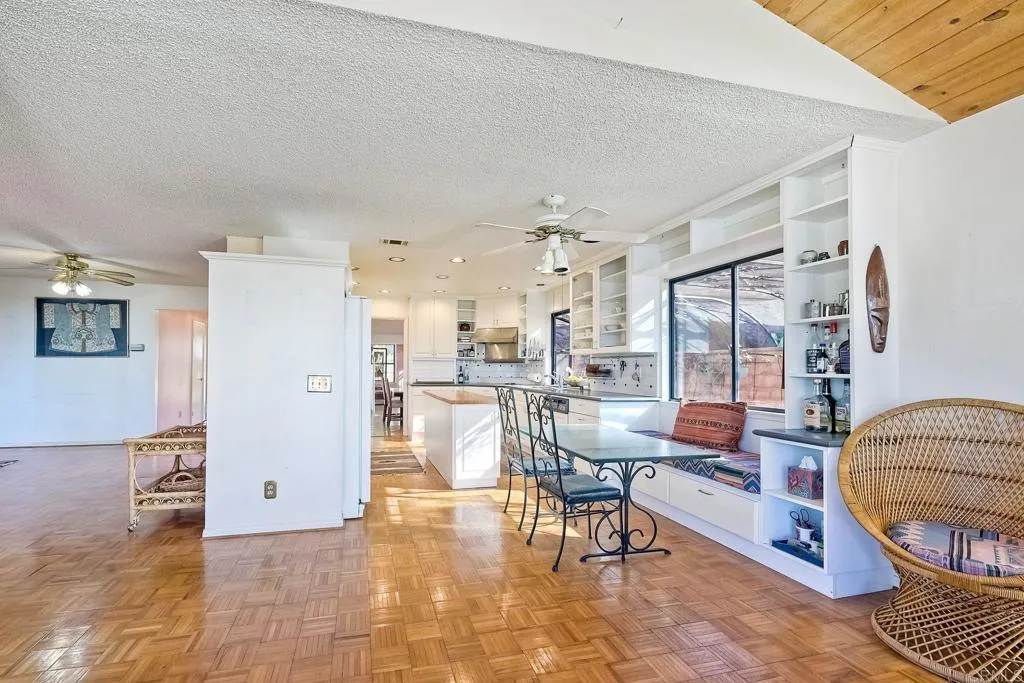 3985 Syme Drive