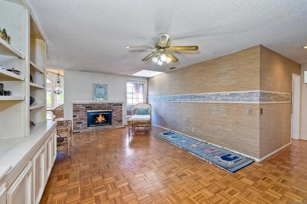 3985 Syme Drive