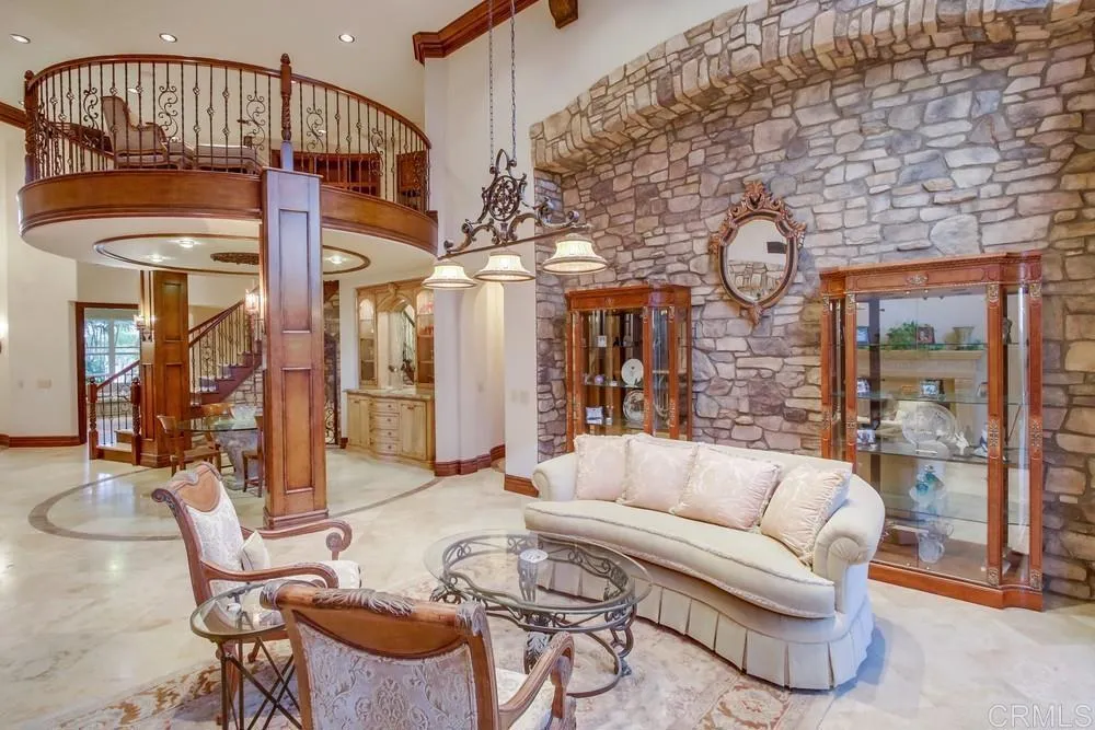 1339 Alcyon Court