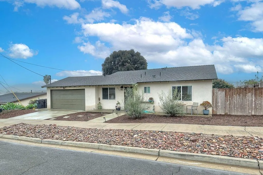 2727 Lancelot Drive