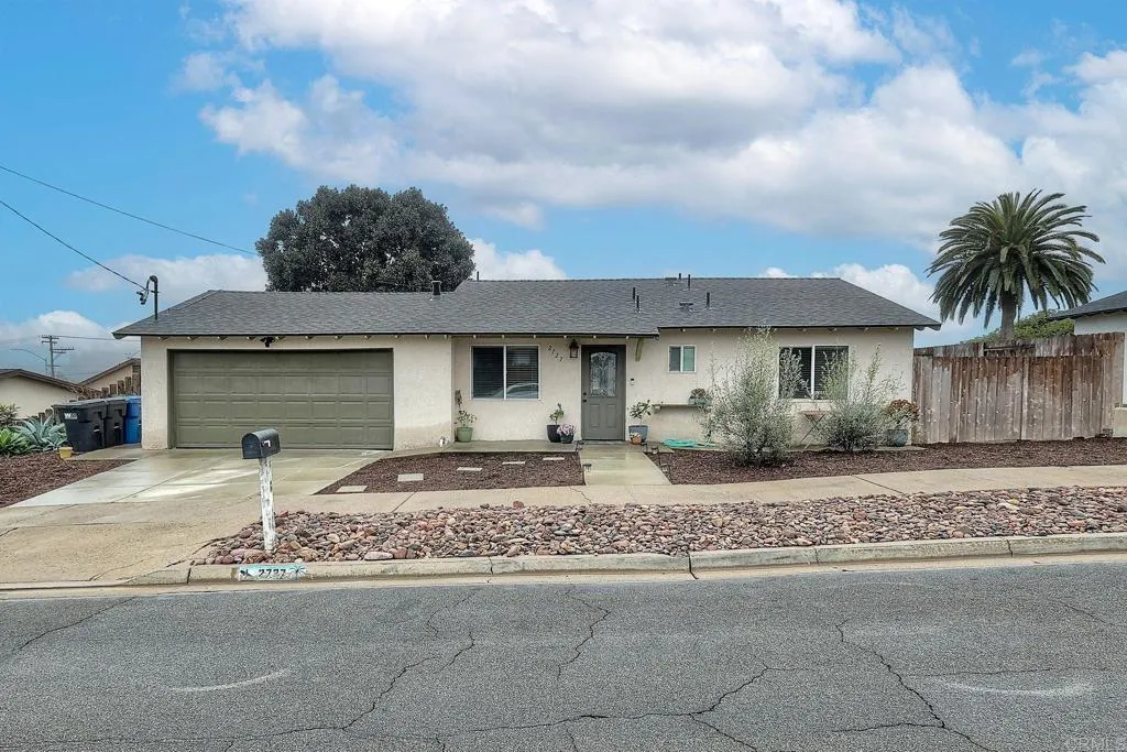 2727 Lancelot Drive