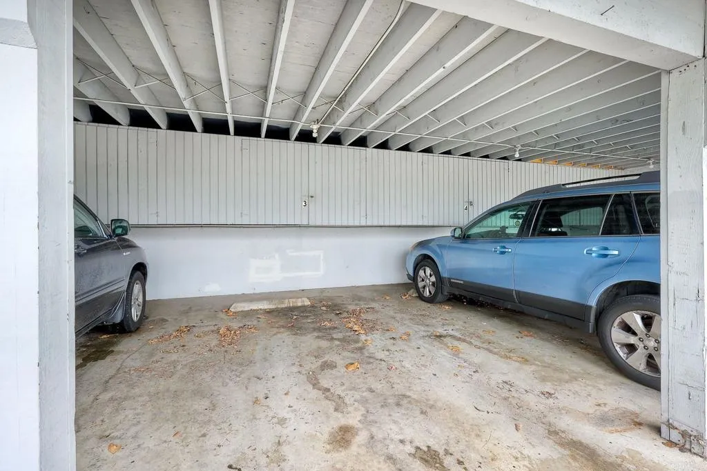 1550 S Maple Street Unit 3