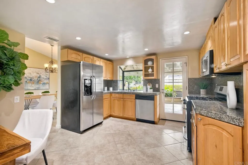 1035 Bridle Path Way