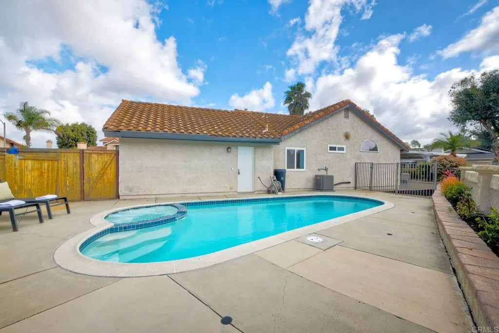 1035 Bridle Path Way