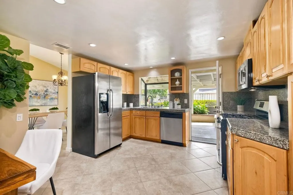 1035 Bridle Path Way