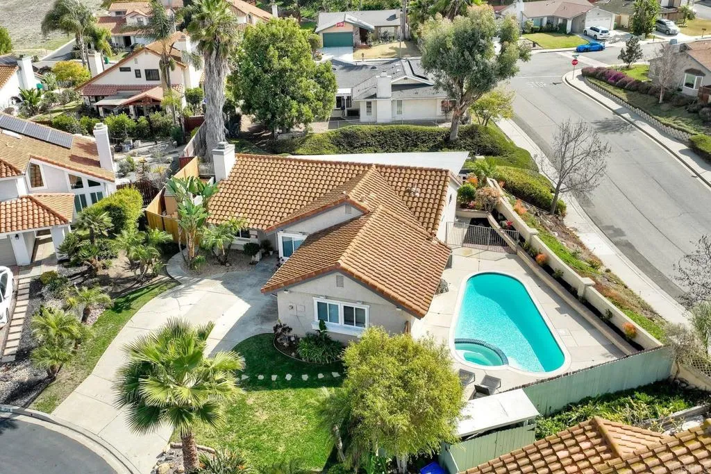 1035 Bridle Path Way