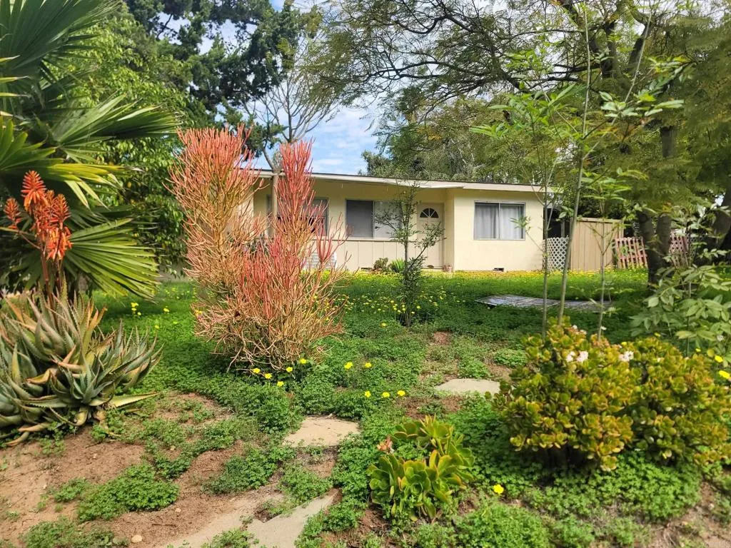 1748 Foothill Drive