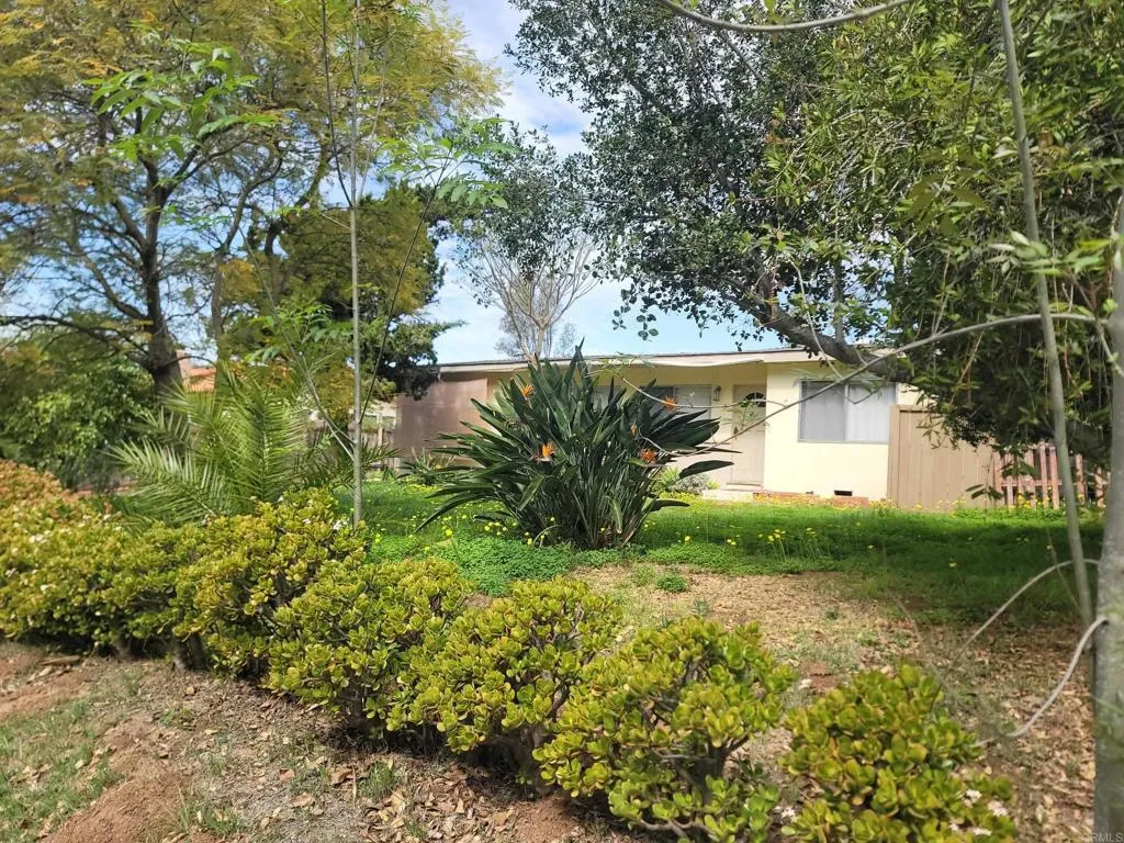 1748 Foothill Drive