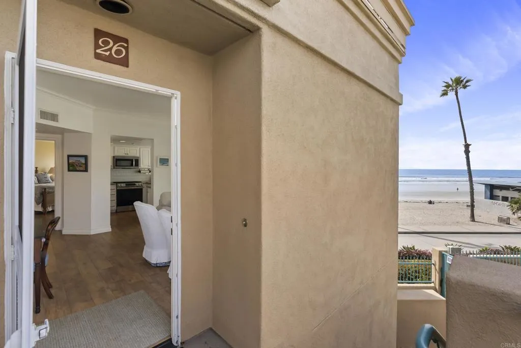 400 N The Strand Unit 26