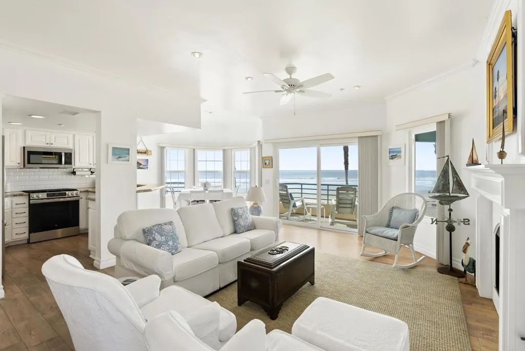 400 N The Strand Unit 26