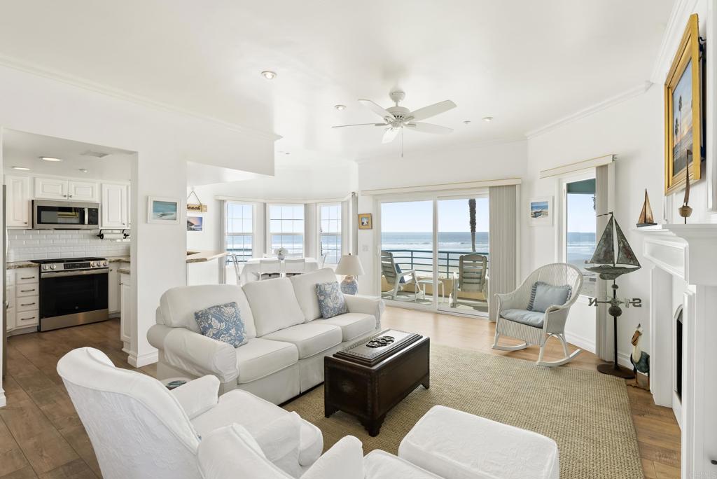 400 N The Strand 26