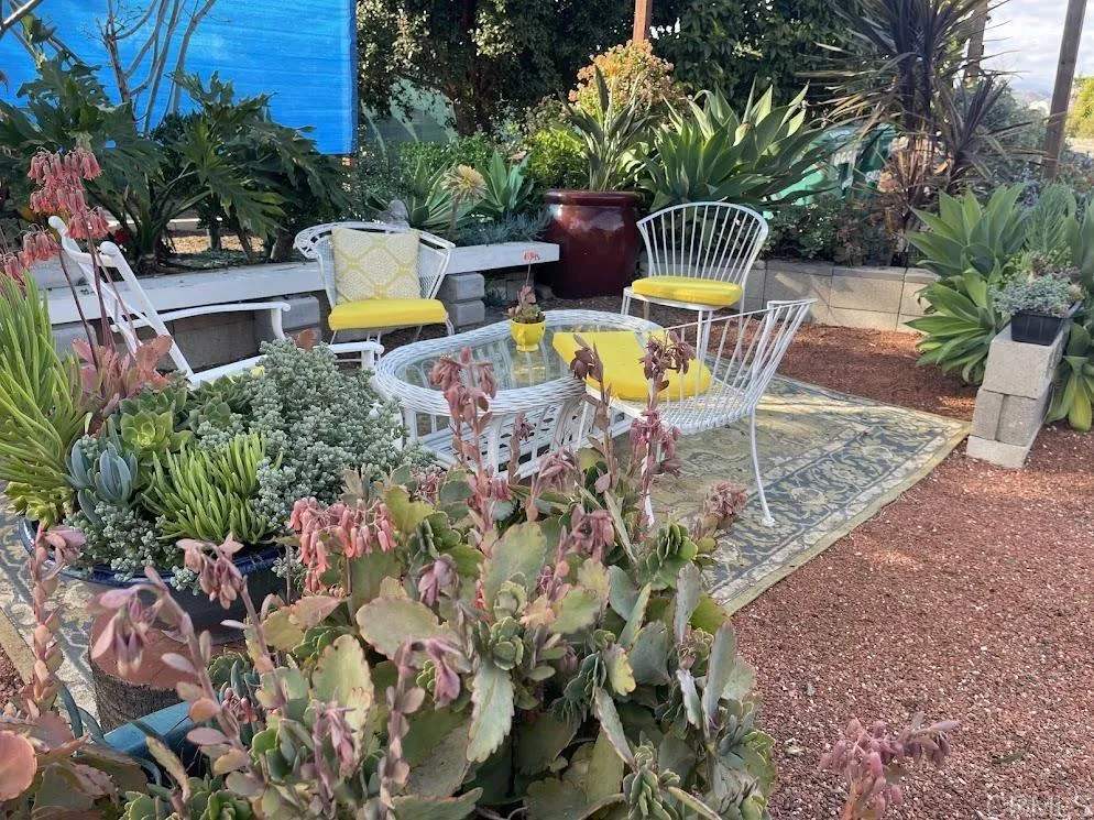 3685 Vista Campana N # 16