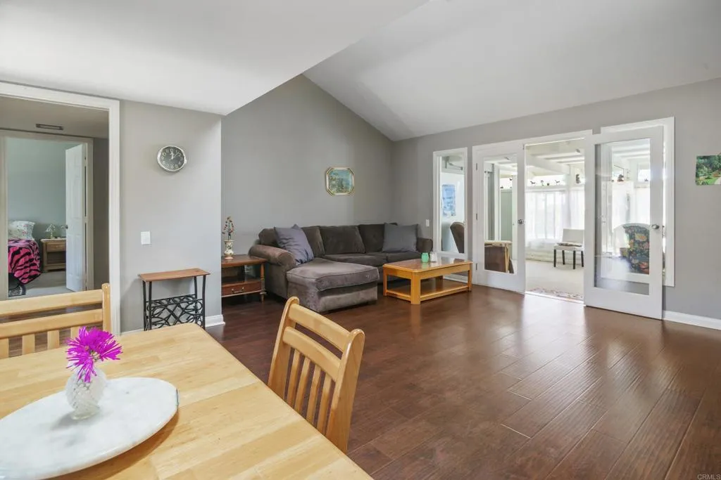 3685 Vista Campana N # 16